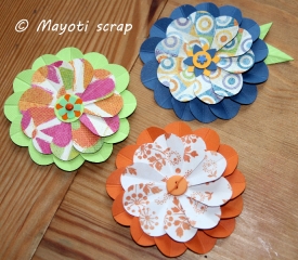 Embellissement - Une fleur avec des coeurs